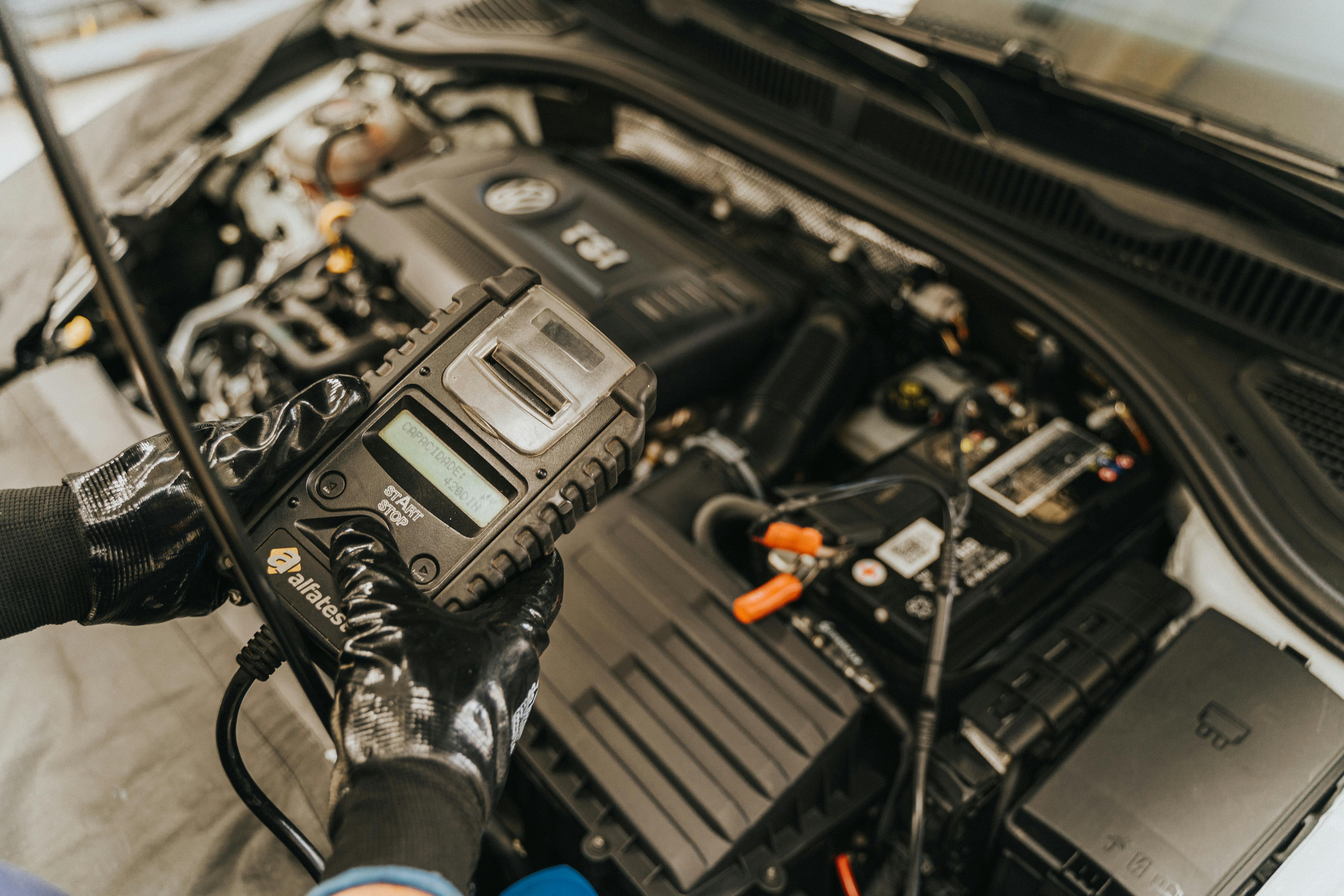 Auto die wordt uitgelezen bij Garage van Vroenhoven in Haghorst